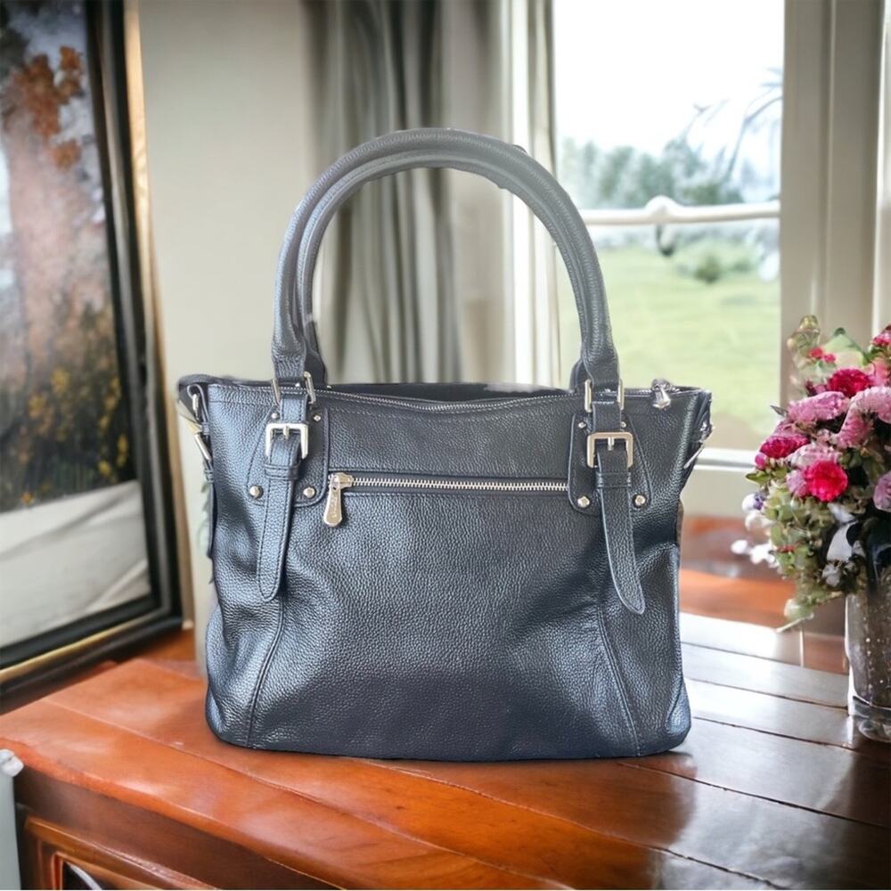 S-Zone black leather bag